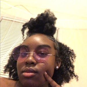 Meet your Posher, Jada